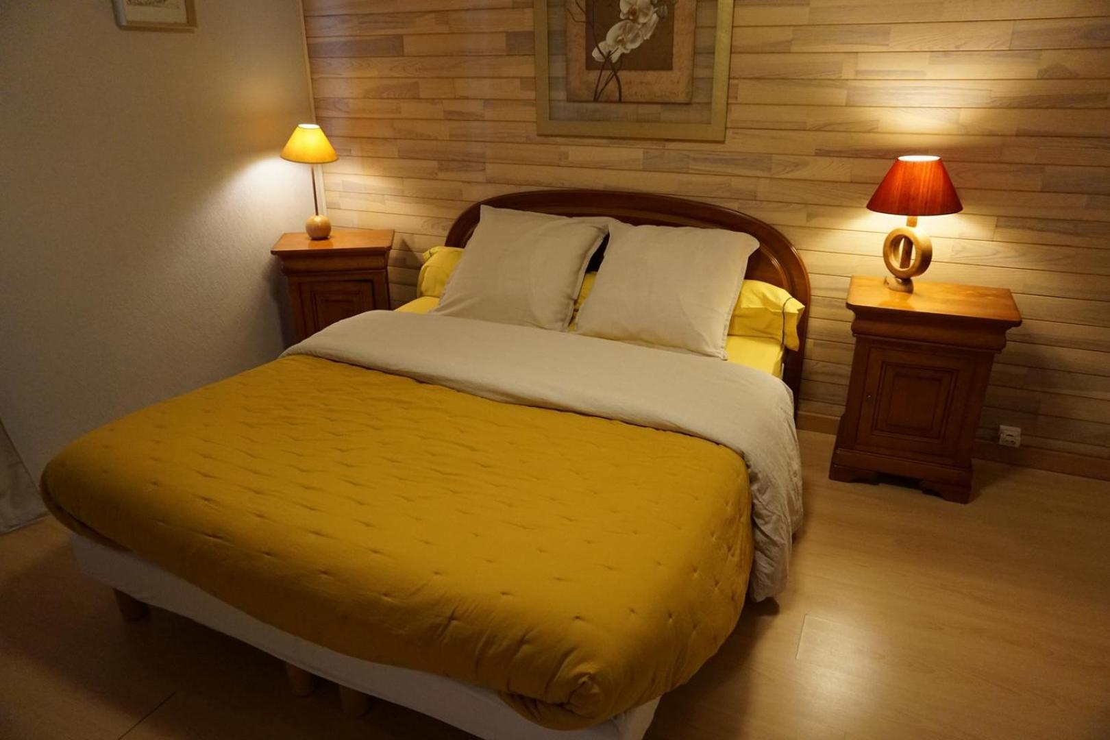 Chambre d'hôtes Douarnenez - Kerioret Izella Kerlaz Exterior foto